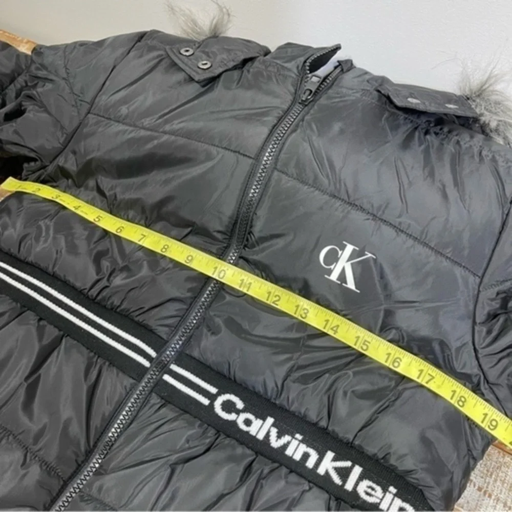 Calvin Klein girl Hooded Black Puffer Jacket With Fleece Lining Down Size XL/16